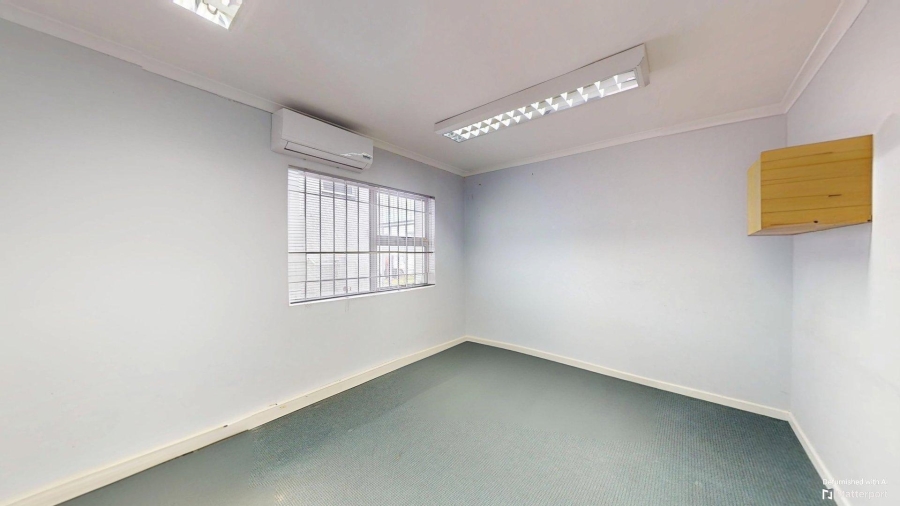 To Let commercial Property for Rent in Walmer Eastern Cape